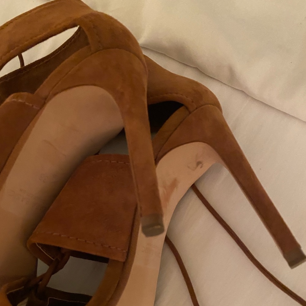 Zara Basic Collection heels size 8 - Picture 8 of 10